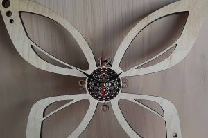 Orologio in betulla naturale